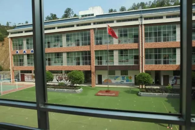 延綿大愛(ài)五百公里，廣東博皓實(shí)鷹隊(duì)情牽江西上猶縣特殊教育學(xué)校-2